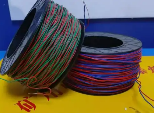 万源放炮线的主要材质有哪些？不同材质的适用场景有何区别？